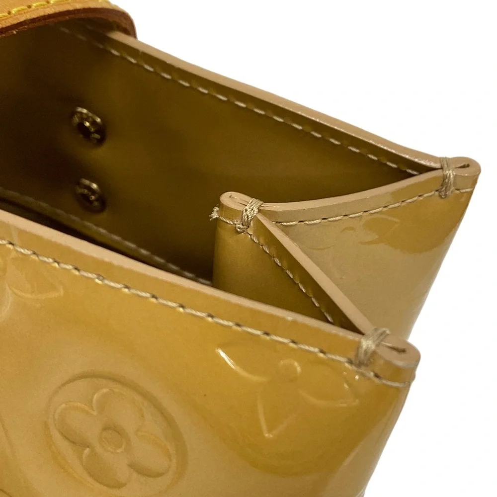 Louis Vuitton Reade PM Monogram Vernis Handbag M91334